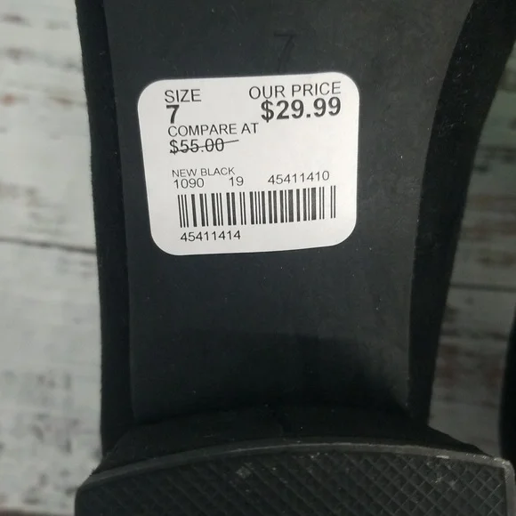 Black 2 Strap Cato Heels - Picture 6 of 9